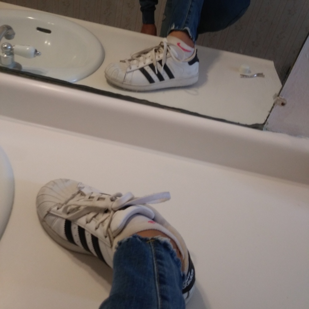 Adidas superstars